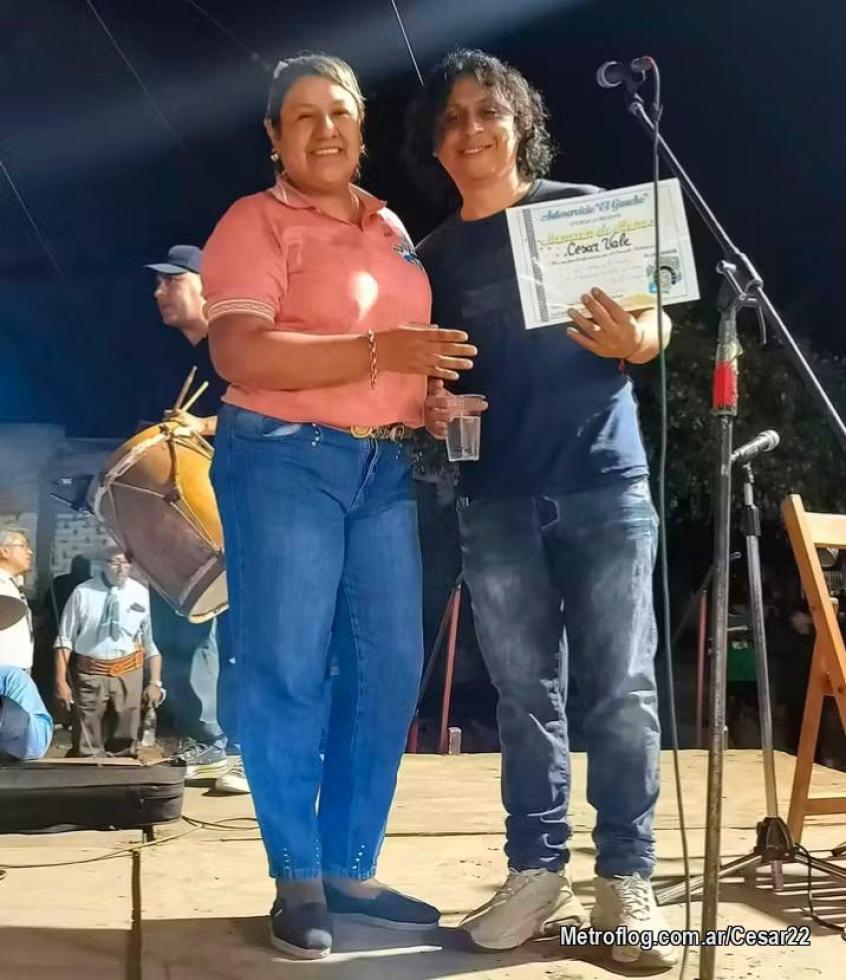 𝗖𝗘𝗦𝗔𝗥 𝗩𝗔𝗟𝗘 🎶 🎸

𝗗𝗶́𝗮 𝗱𝗲 𝗹𝗮 𝗧𝗿𝗮𝗱𝗶𝗰𝗶𝗼́𝗻 (𝗟𝗮 𝗘𝘀𝗽𝗲𝗿𝗮𝗻𝘇𝗮)

RECONOCIMIENTO DE PARTE DE LA GENTE DE DISTRIBUIDORA “EL GAUCHO”
POR MI PARTICIPACIÓN EN LA NOCHE DEL FESTIVAL – DÍA DE LA TRADICIÓN
🎶🎸🫂🤙
.
.
#cesarvale